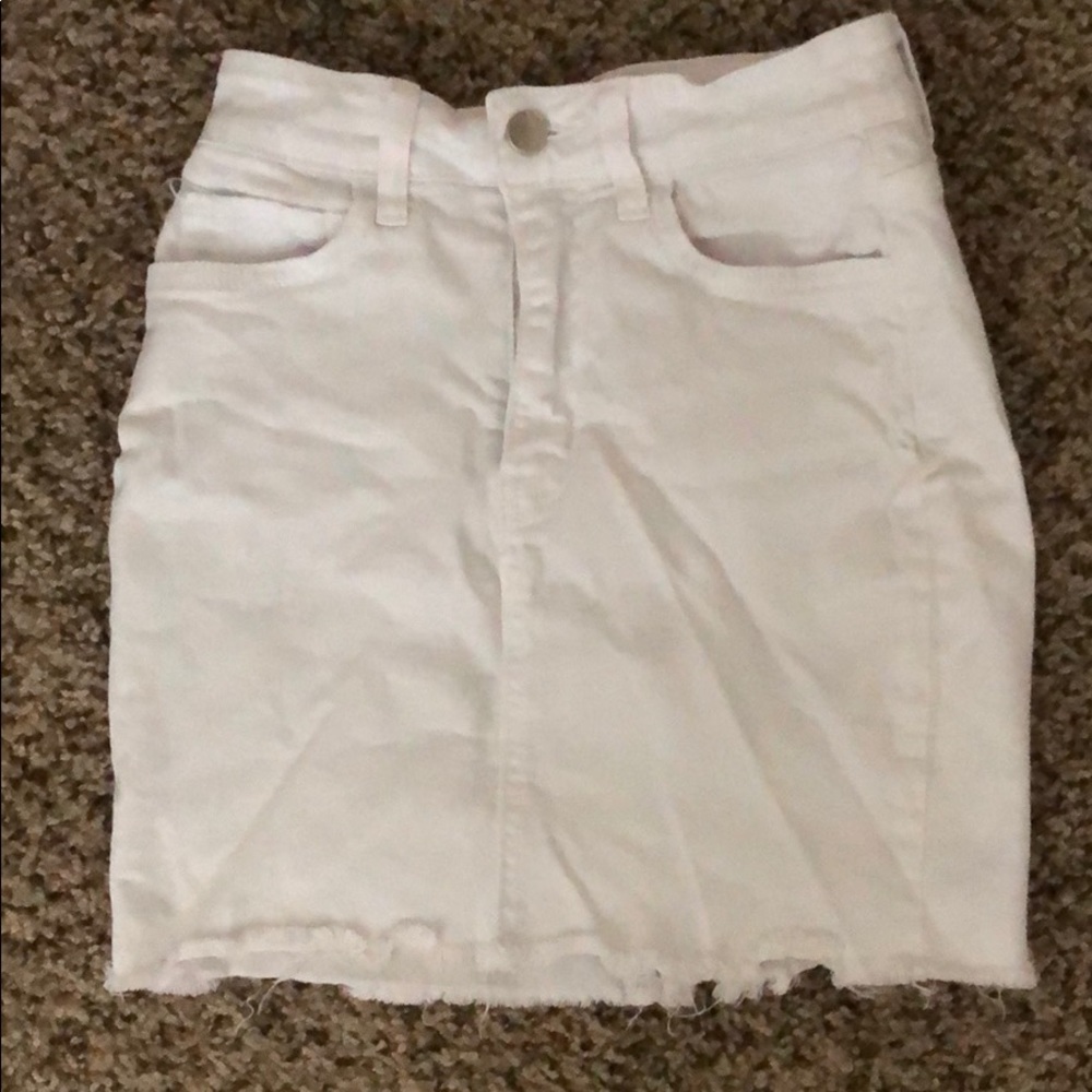 White denim skirt (tight fit)